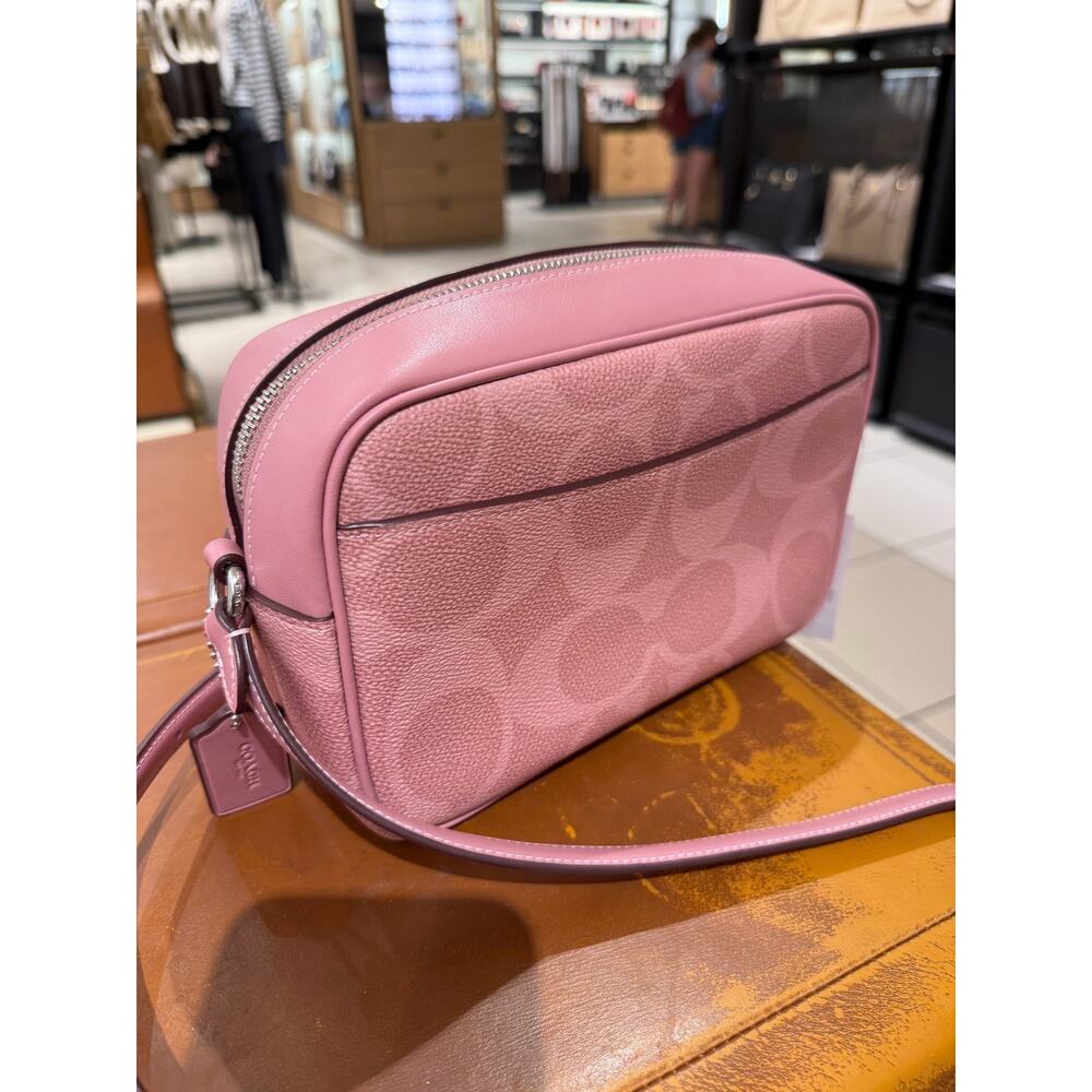 Last 2 ‼️Coach Jamie Camera Bag In Maxi Signature Canvas CCK73 Dusty Pink - Picture 4 of 15
